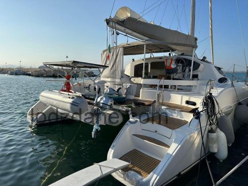 Fountaine Pajot Lavezzi 40 opinie i specyfikacja